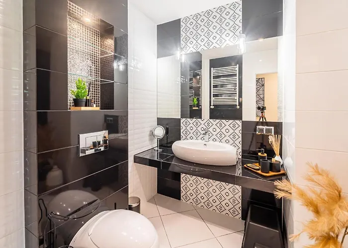 Ciekawe Miejsce 2 * קולובז'ג